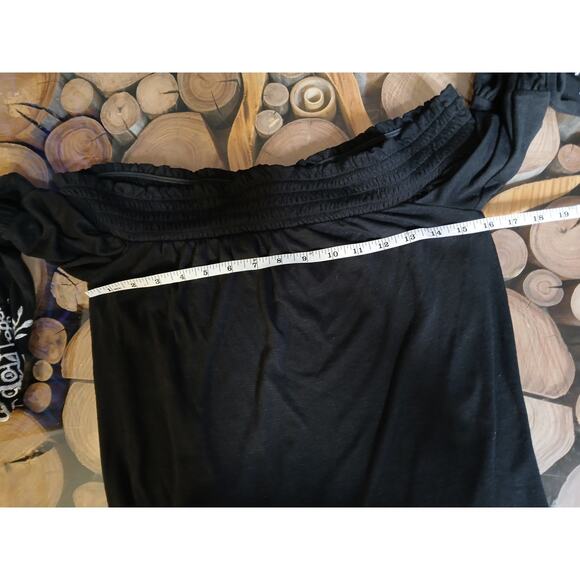 White House Black Market WHBM Embroidered Peasant Blouse Off Shoulder XS - Picture 4 of 10